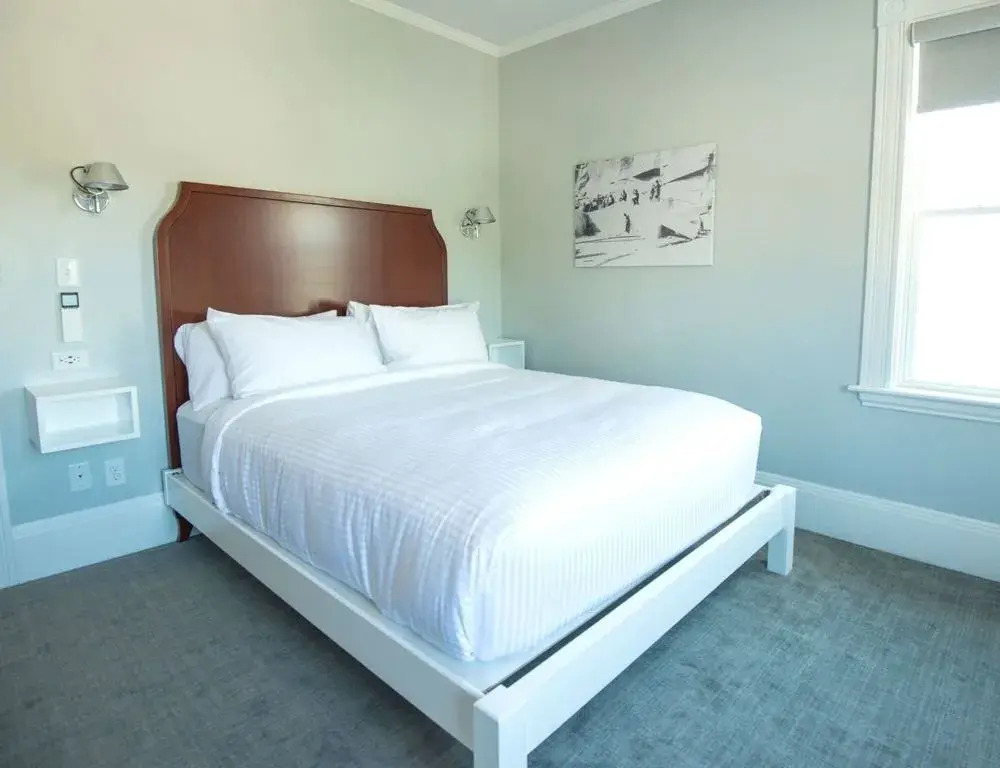 Emerson Inn By The Sea