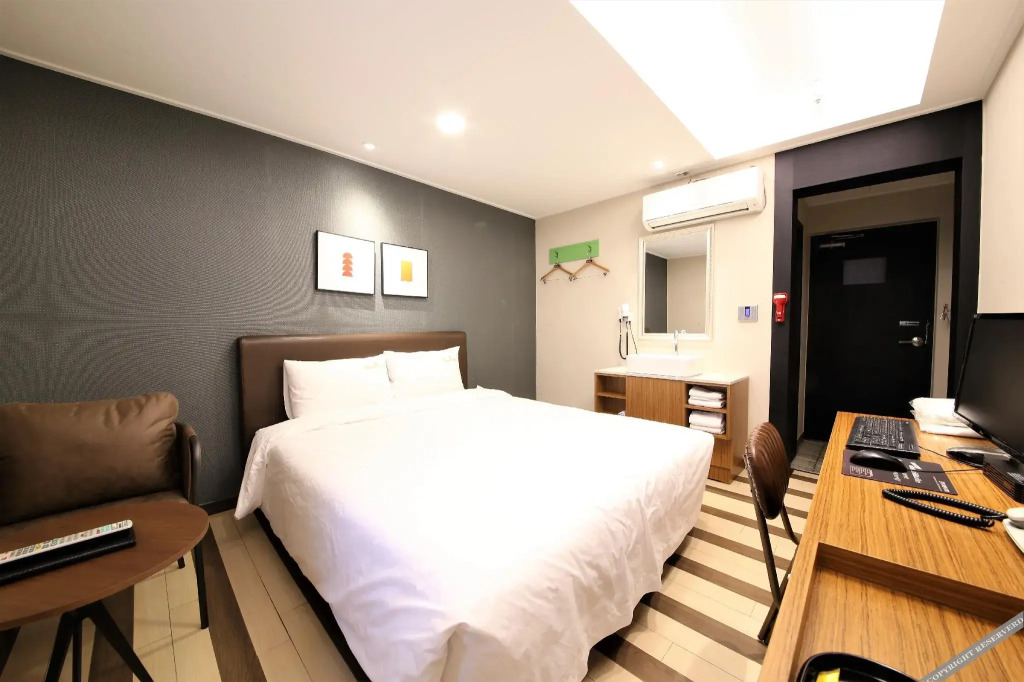 Star Hotel