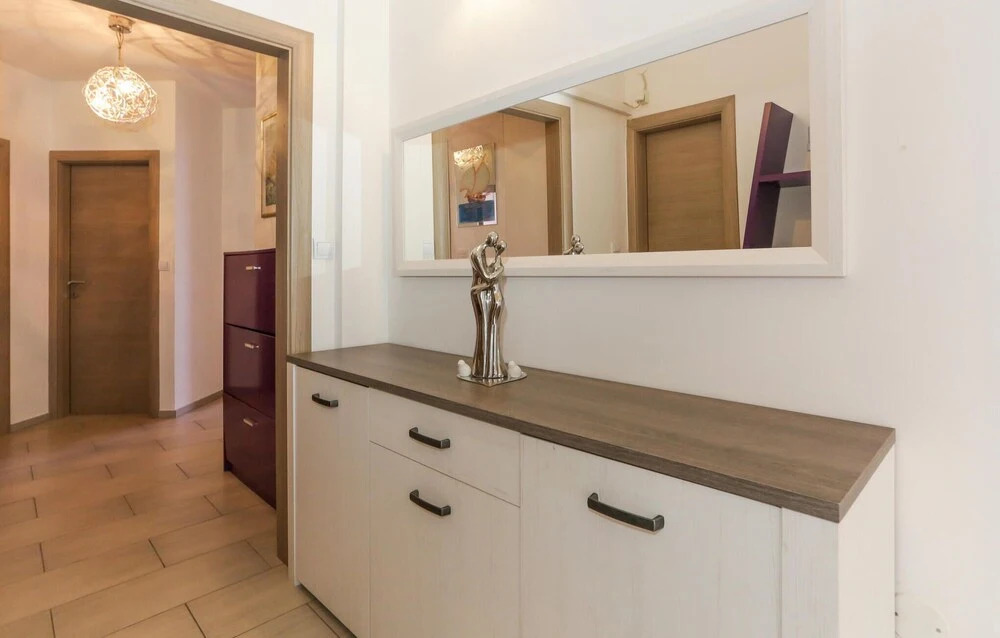 Stunning Home in Kastel Sucurac With 5 Bedrooms, Wifi and Outdoor Swimming Pool