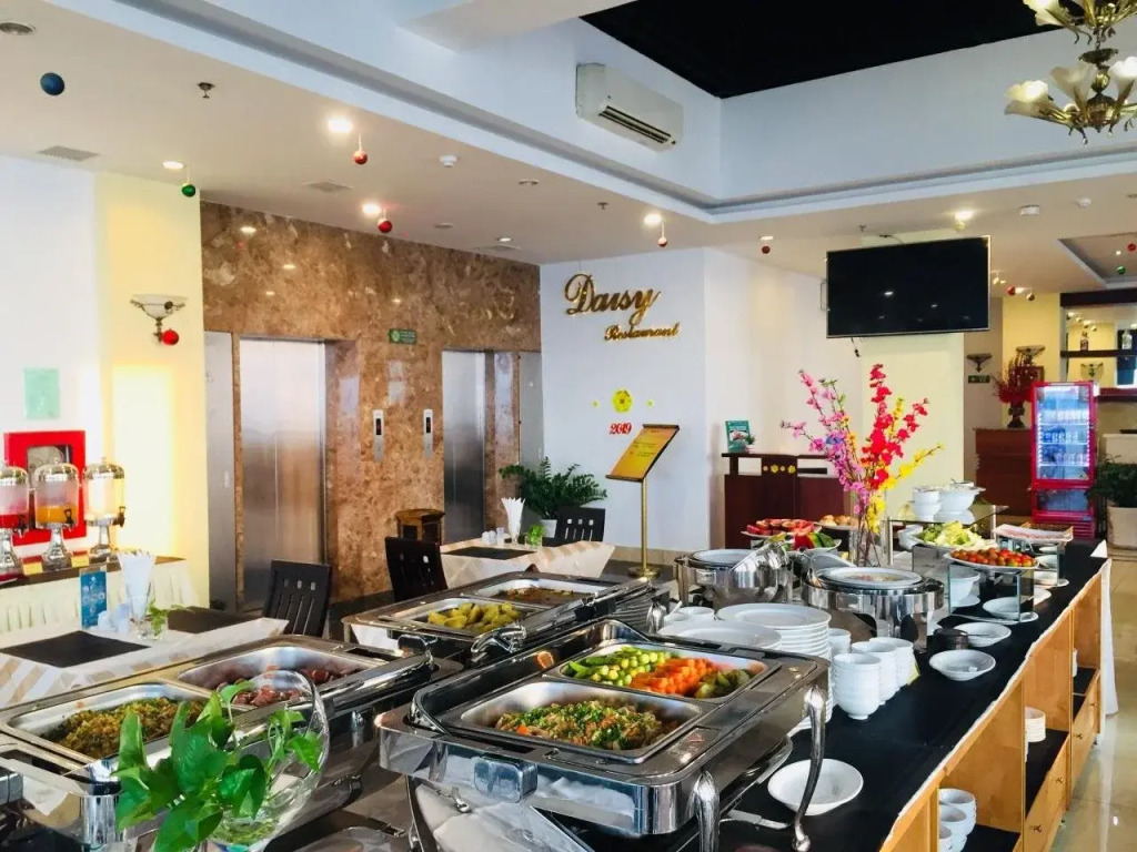 Happy Life Hotel District 7 Gần SECC