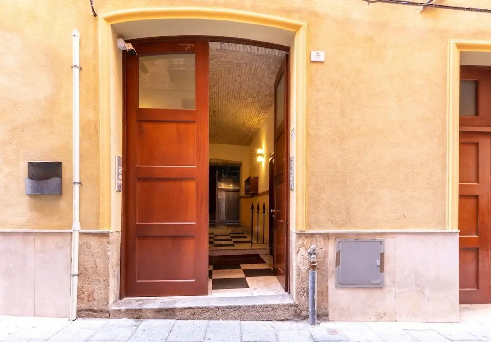 Martini Castello Boutique Apartments - Historic Center & Lift