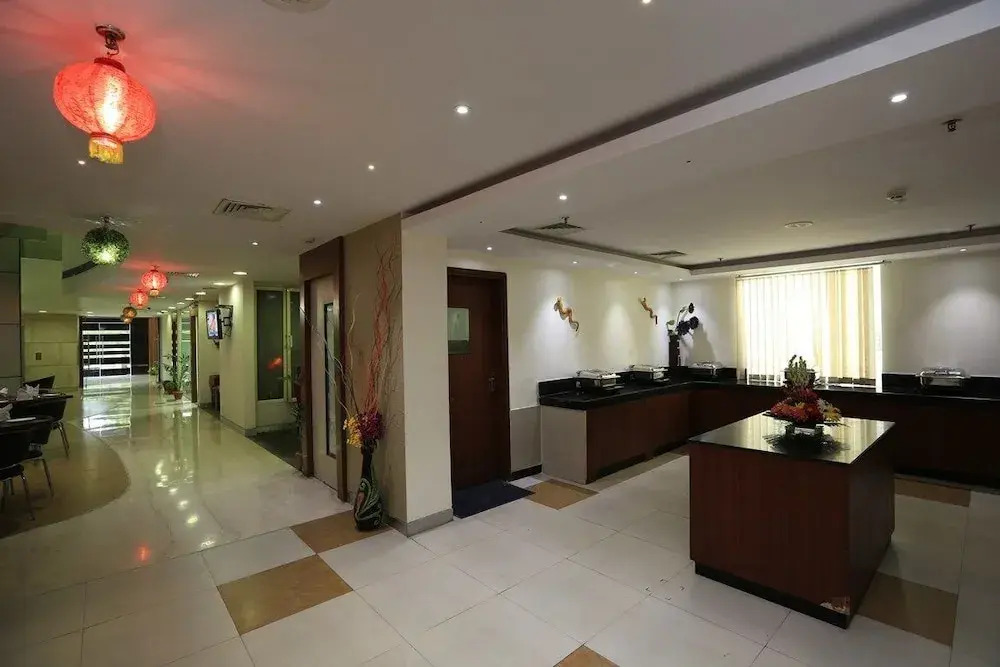 Hyphen Business Hotel