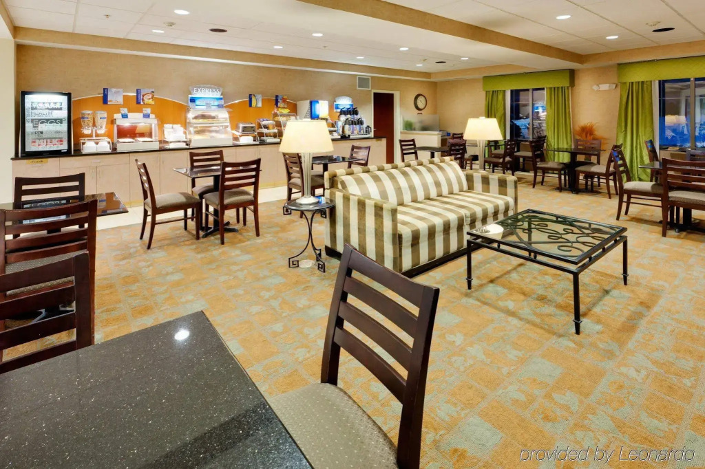Holiday Inn Express Haskell-Wayne Area by IHG