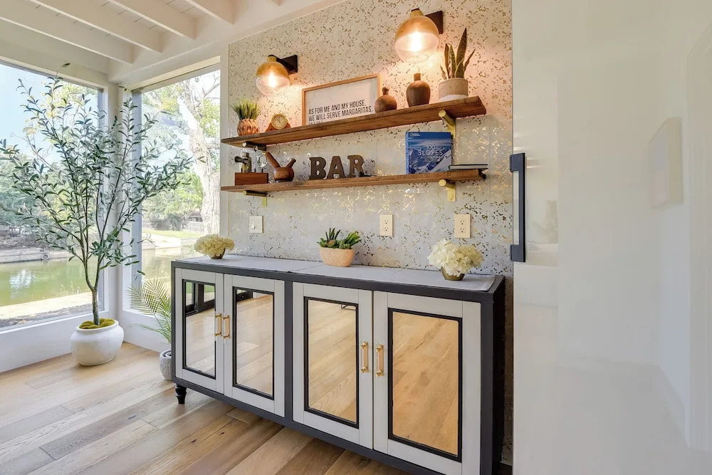 Waterfront Granbury Home w/ Electric Fireplace!
