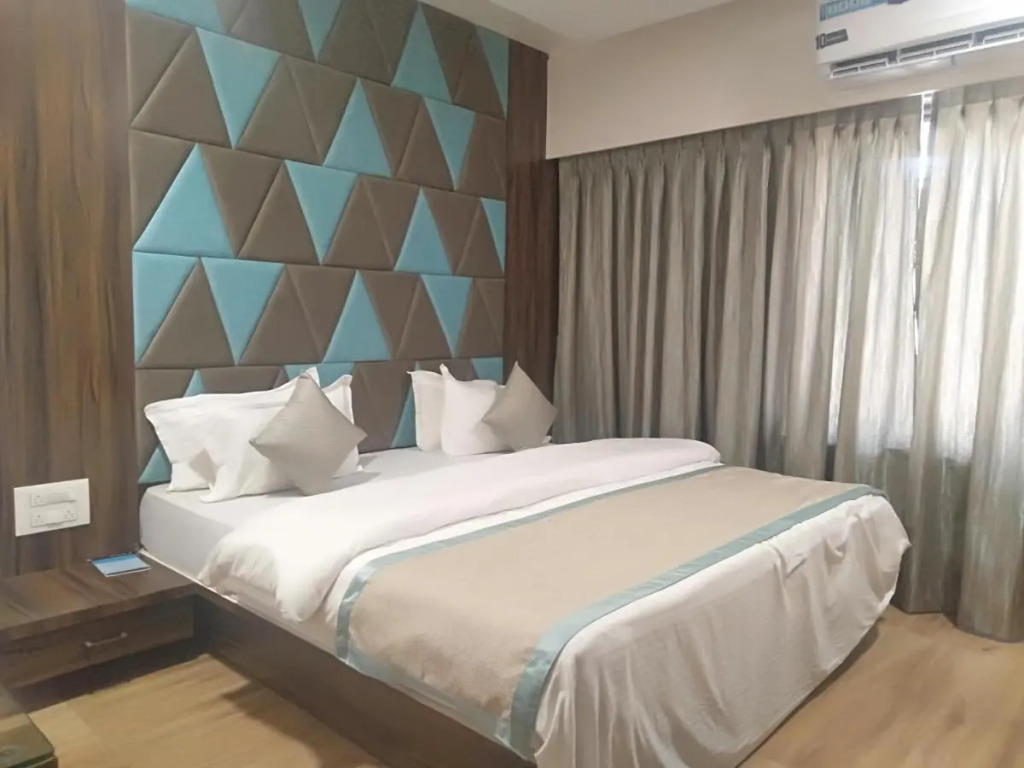 Hotel Shiv Sangram