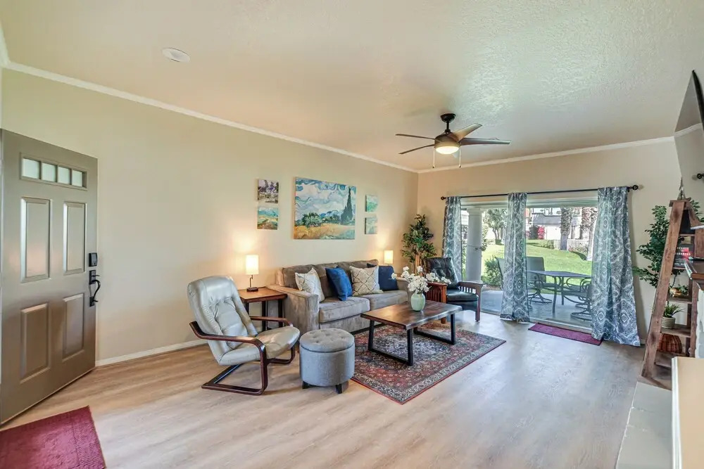 Palm Desert Condo w/ Patio & Community Perks!