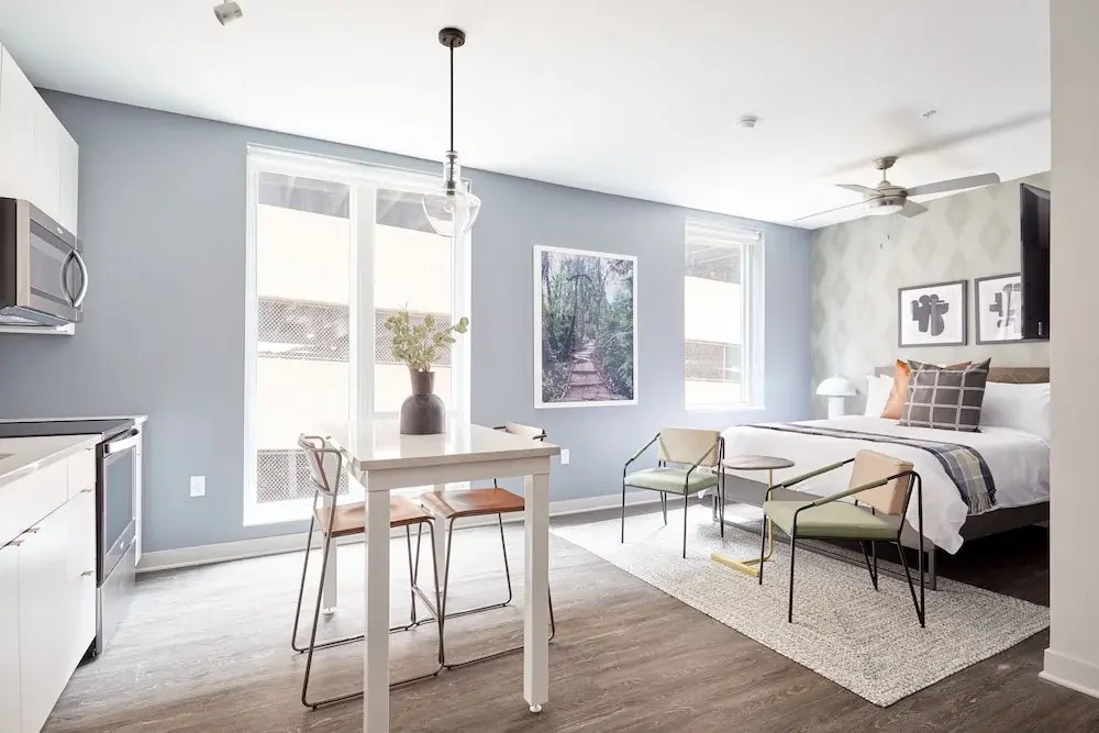 Sonder — Luna Apartments