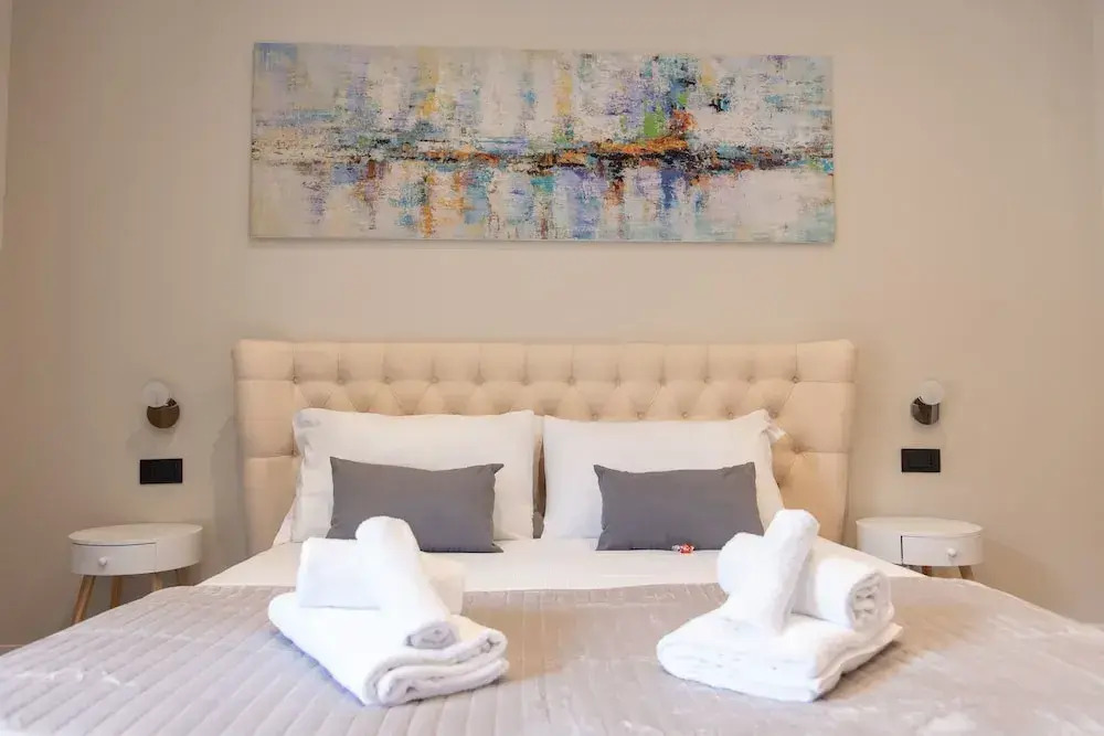XXIV Domus Luxury Suites