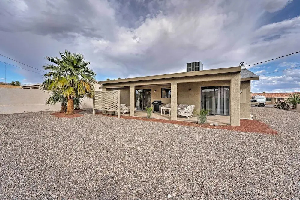 Lake Havasu City Retreat w/ Mtn Views & Patio!