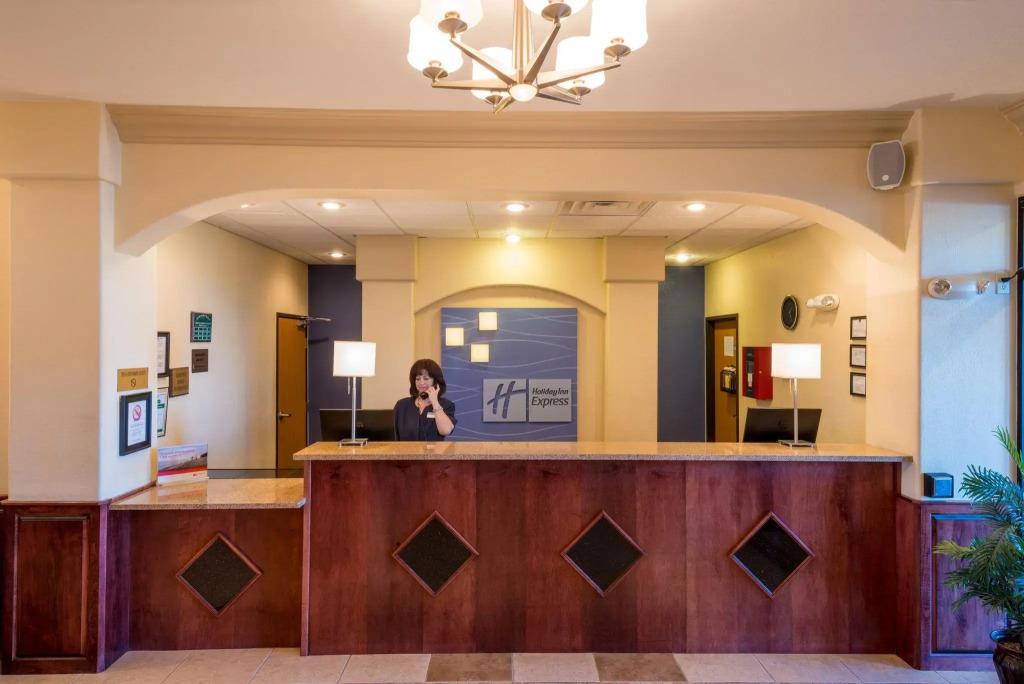 Holiday Inn Express & Suites Alamosa by IHG