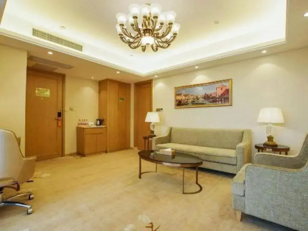 Starway Hotel Zhengzhou East Railway Station