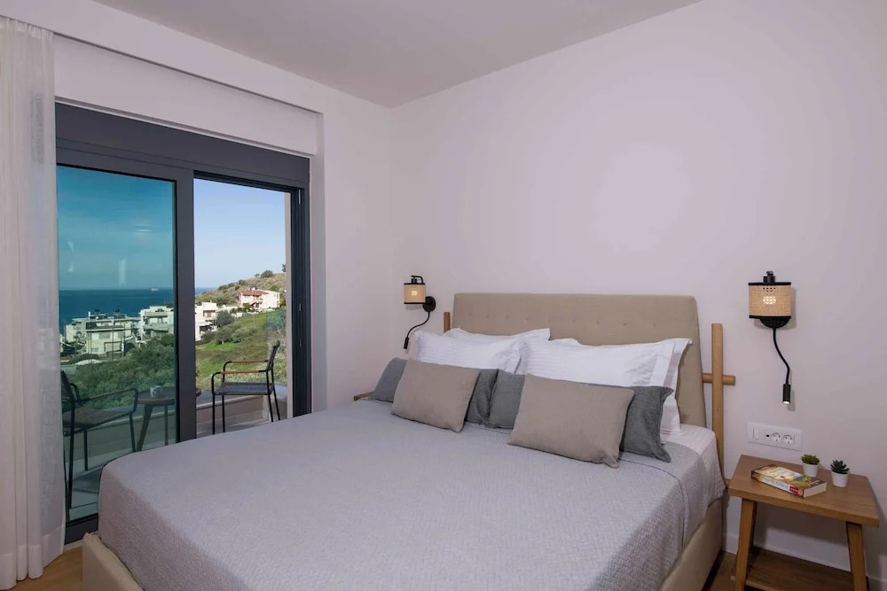 Kalyves Royal Villa I "Free"heated pool,gym&seaview