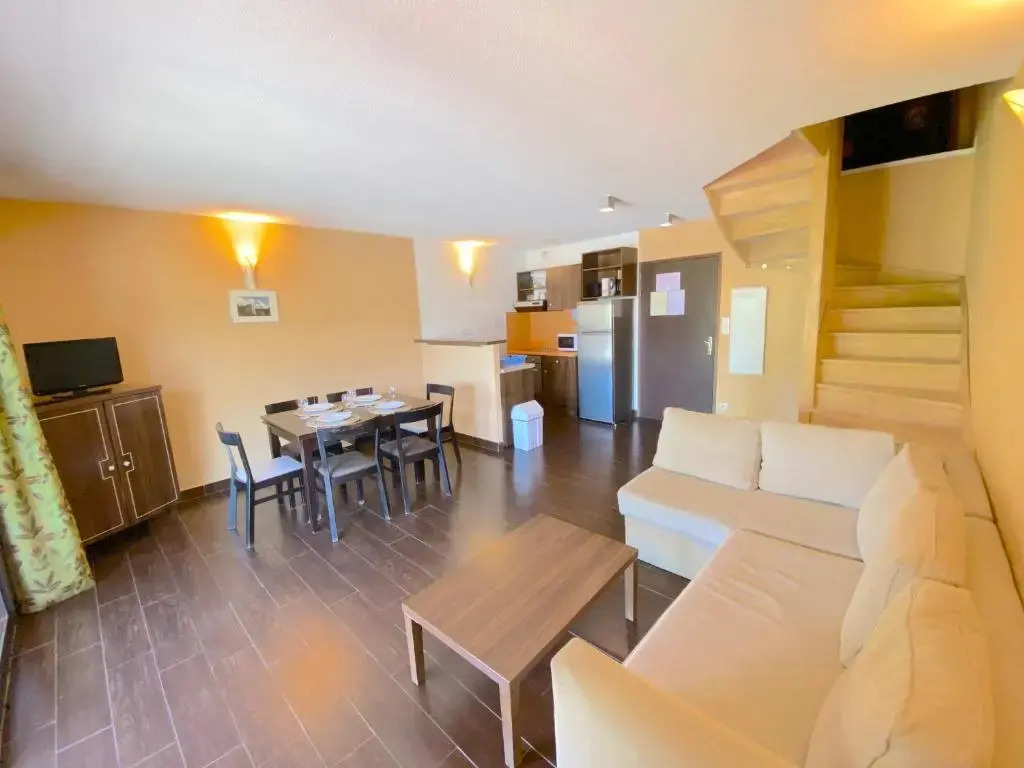 Duplex dans résidence avec Piscine et Sauna
