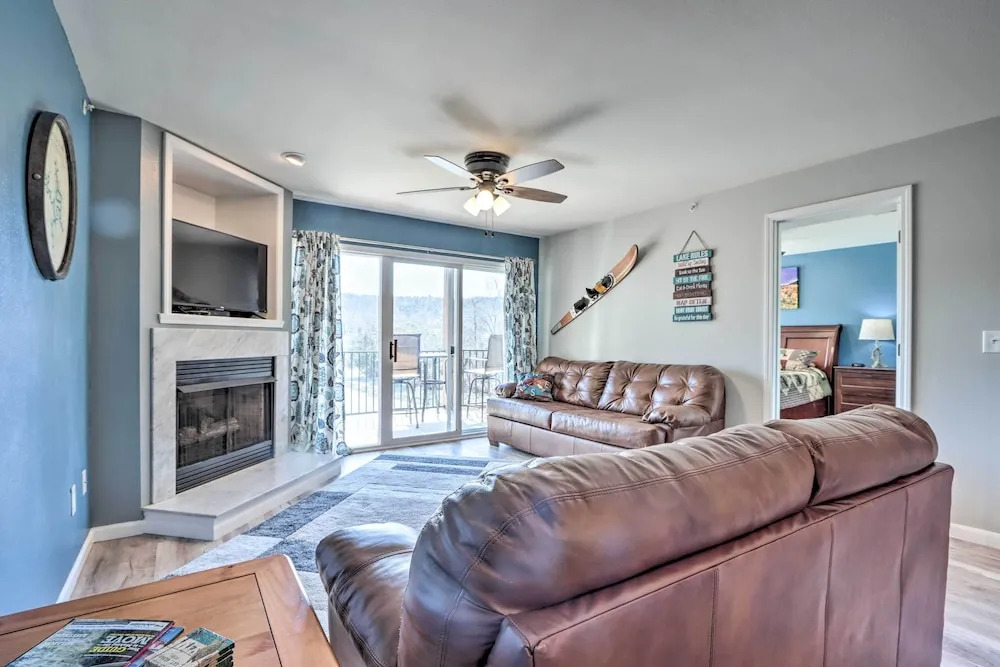 Boat Ramp, Dock & Slip: Step-free Camdenton Condo!