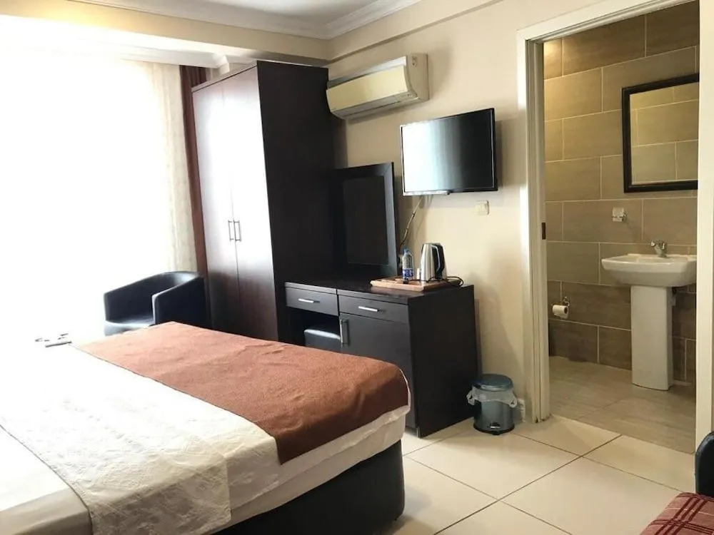 Selis Hotel