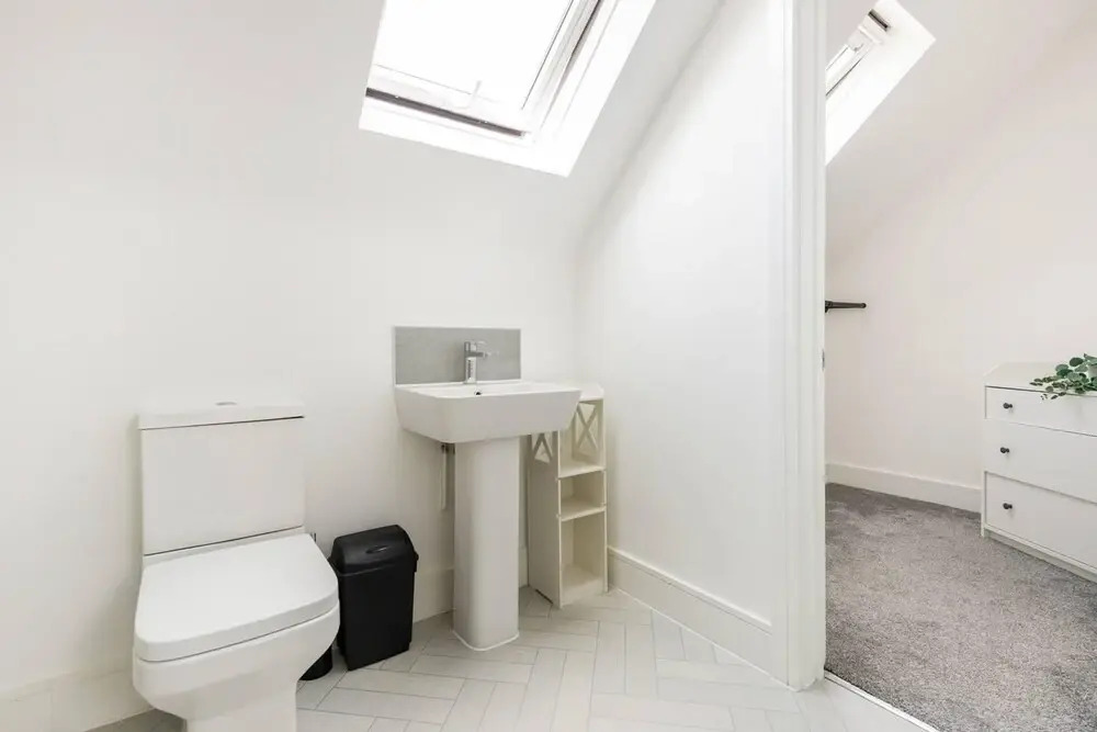 Modern Apartment, Castle View Rochester, England