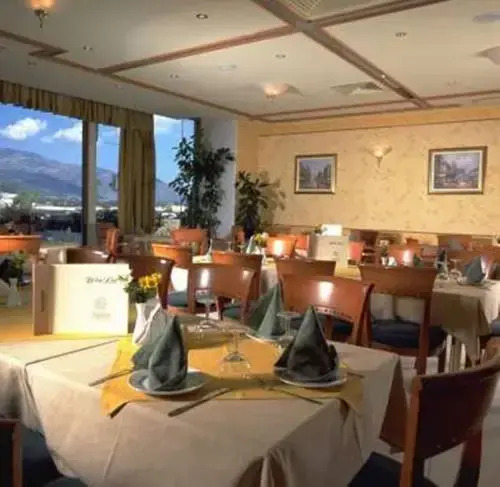 Hotel Elena