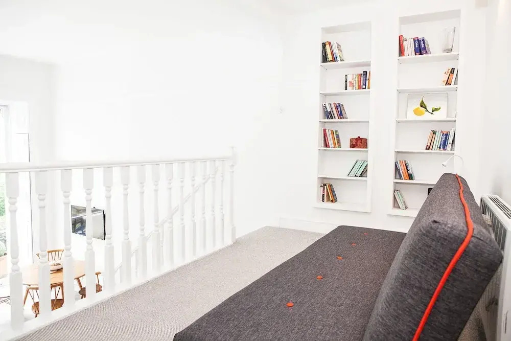 Beautiful 1 Bedroom Apartment in Kensington