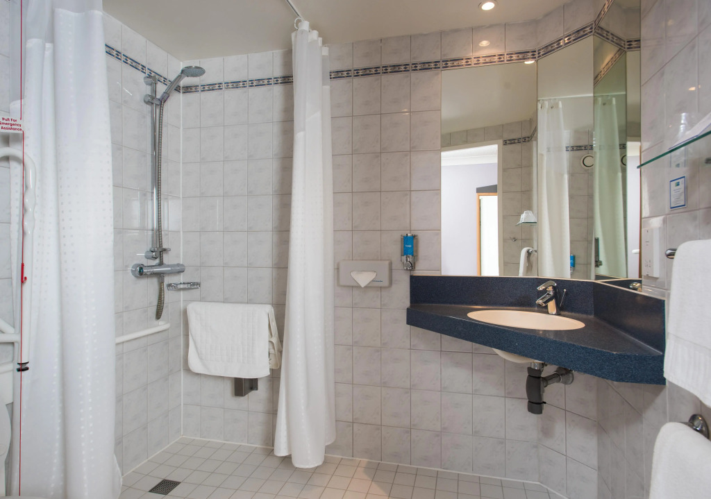 Holiday Inn Express Bristol Filton by IHG