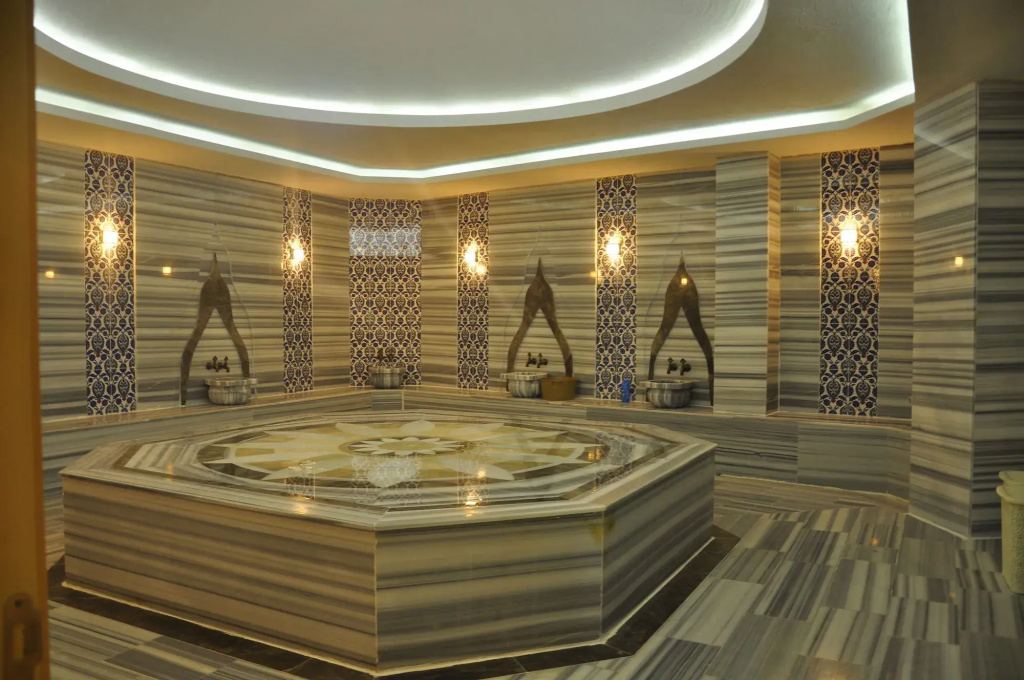 Elips Royal Hotel & SPA