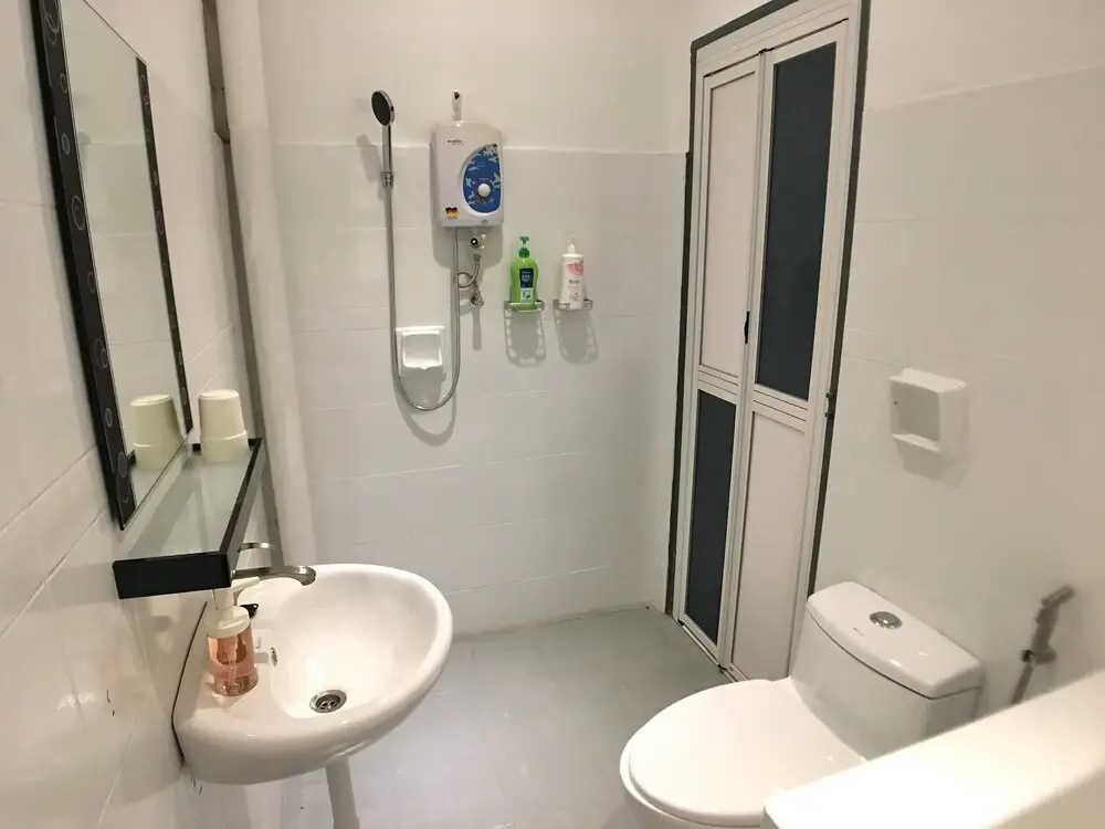 iBook8 Superior 1 Bedroom Gurney Suites  by iBook Homestay