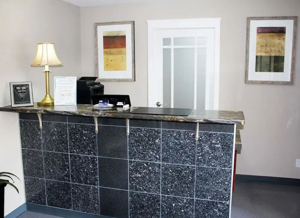Moonlight Inn and Suites Sudbury