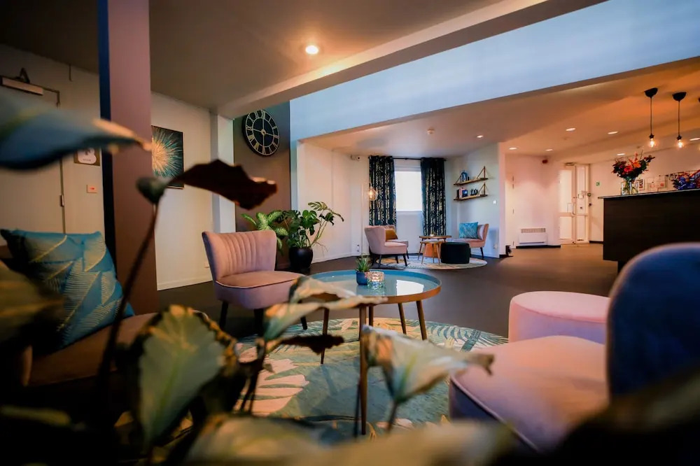 Travel Hotel Kruisem - next to E17 Gent Kortrijk