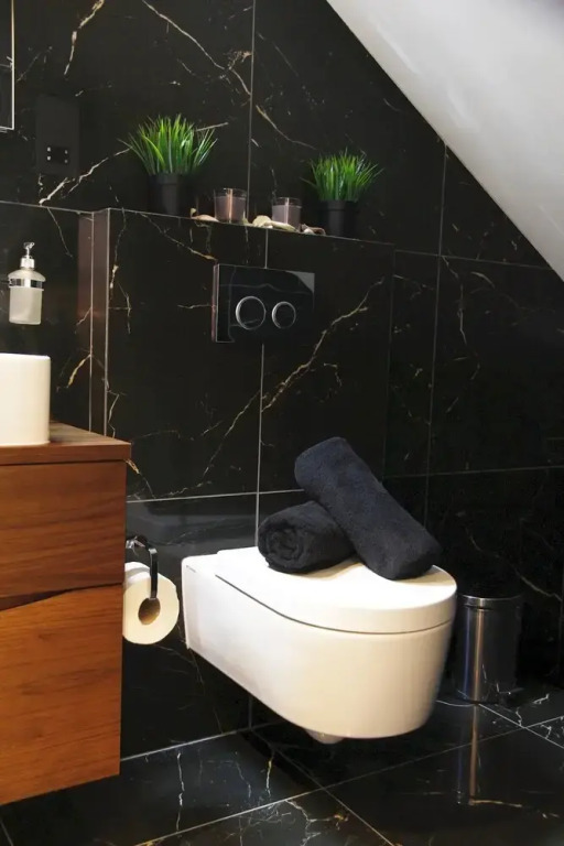 3B Princes Square Luxurious Wonderful Double Bed Apartment