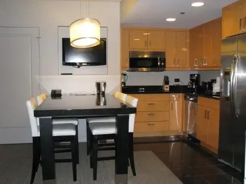 Suites at Elara Las Vegas Center Strip-No Resort Fees