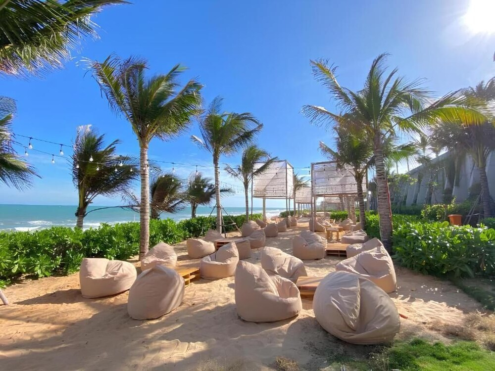Bliss Driftwood Retreat By Mandala