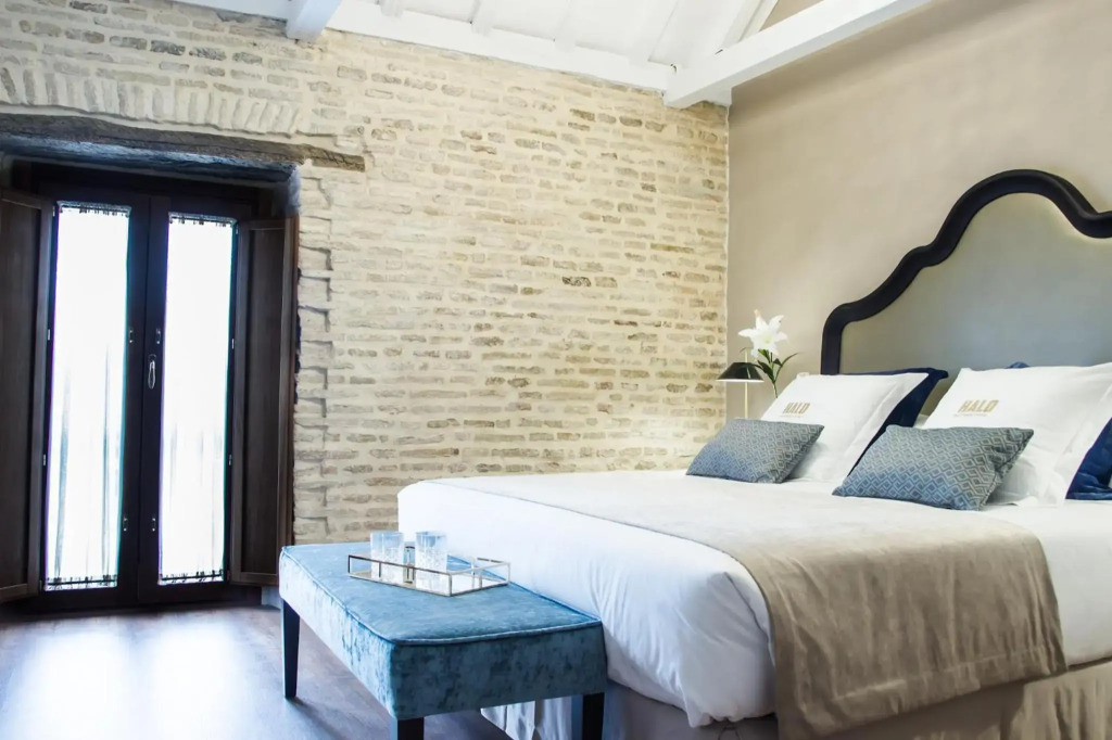 Halo Boutique Hotel