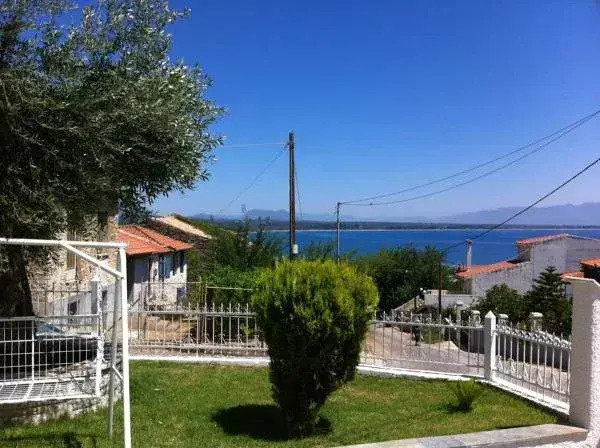 Erato Apartments