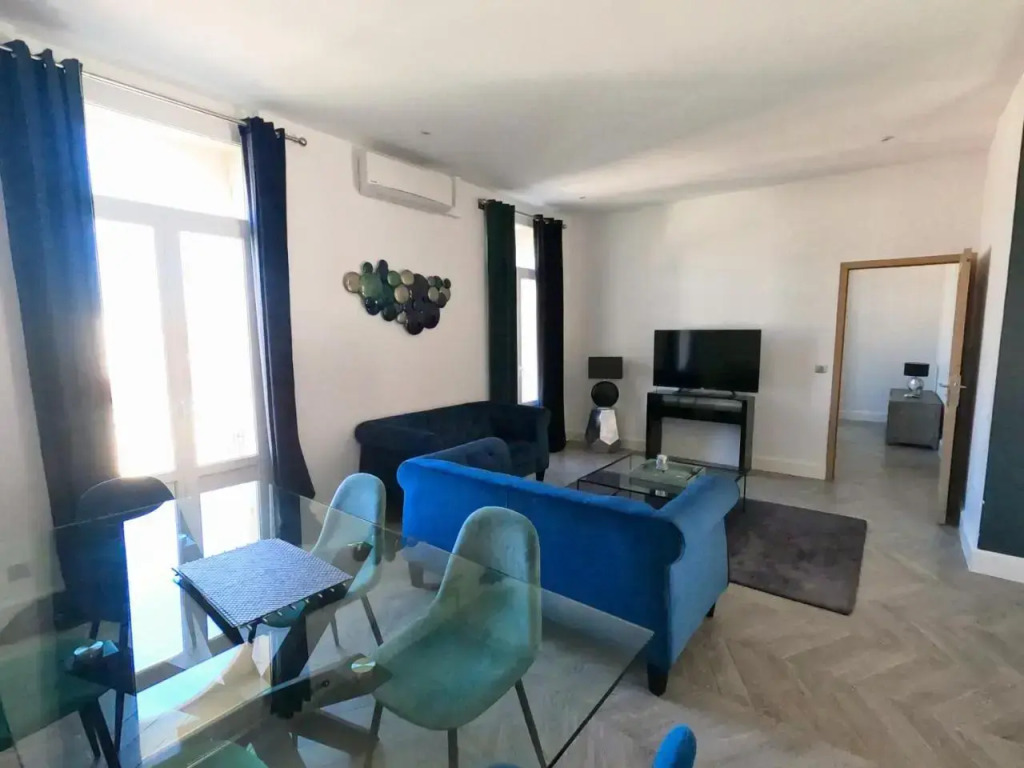 Superbe Maison 6 Ch, 4 Sdb, Terrasses Et Billard