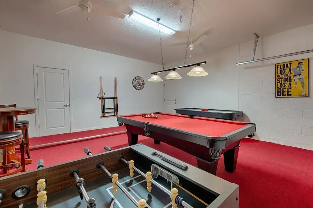 Stunning 6 bed Villa With Modern Decor and South Facing Pool and spa Overlooking Water - 371