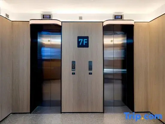THUNDEROBOT Hotel (Kunming Beijing Road Yonghe Plaza)