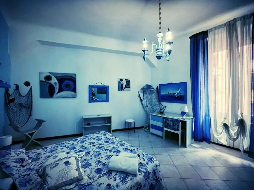 La Maison des Caprices_ La Spezia _Stazione_5Terre