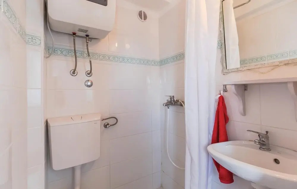 Nice Home in Podgora With 2 Bedrooms and Wifi