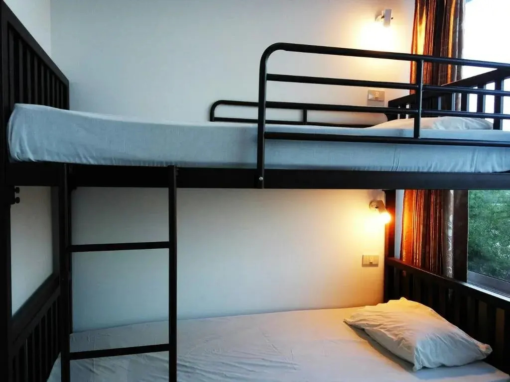 Samui Lakeside Hostel - Adults Only