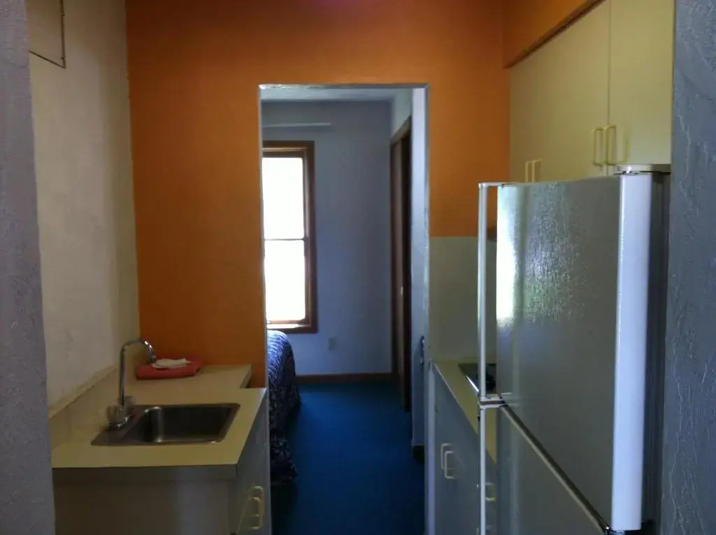 East Street Inn & Suites