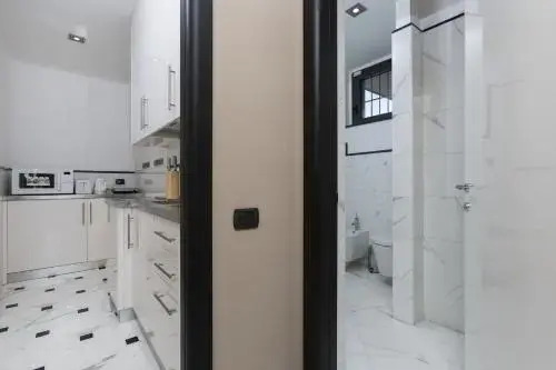 Suzzani Halldis Apartment