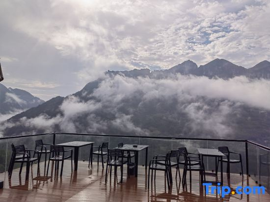Enshi Qianyuyiqianyi Hotel