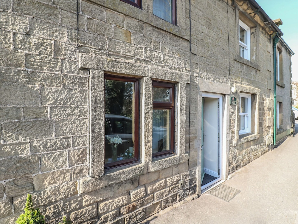 Coniston Cottage