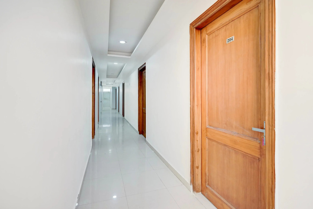 Super Townhouse Sector 135 Noida