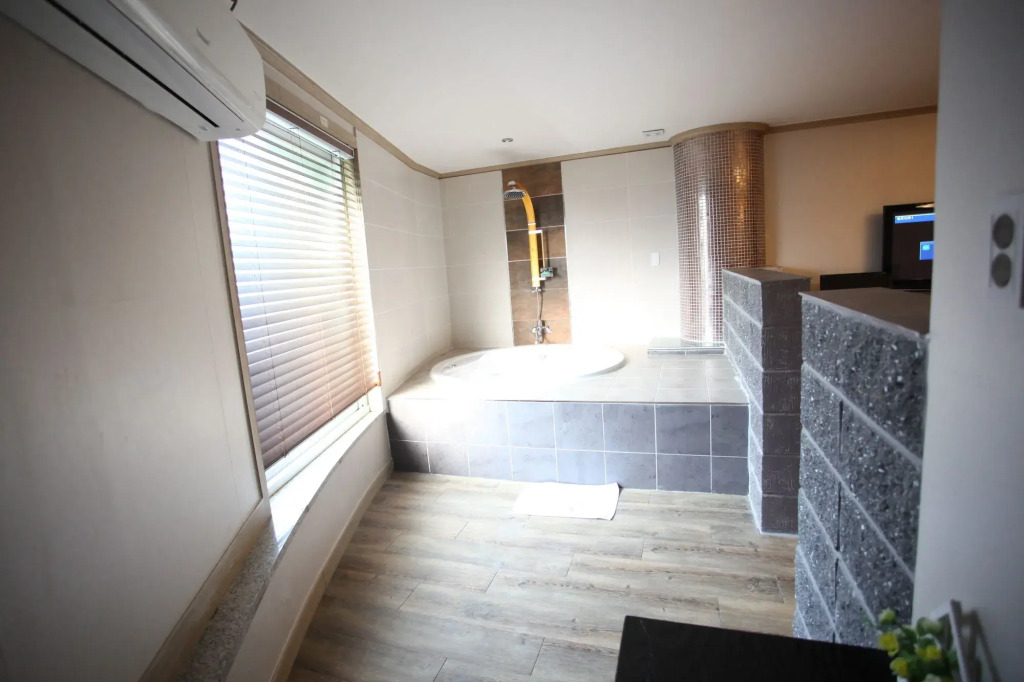 Chuncheon Myeongdong Hotel