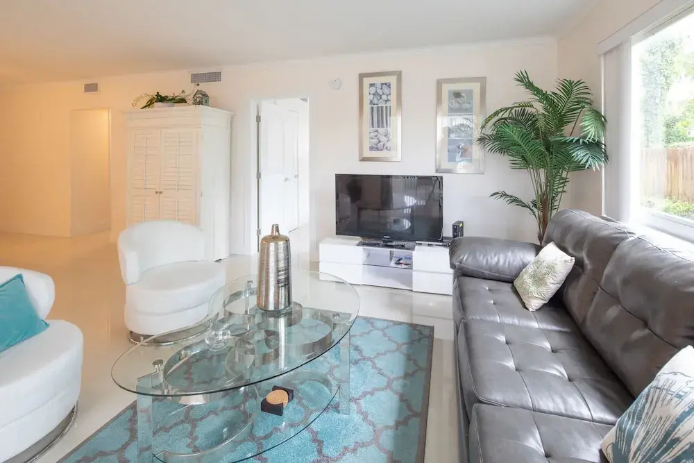 Pompano Suites by the Beach