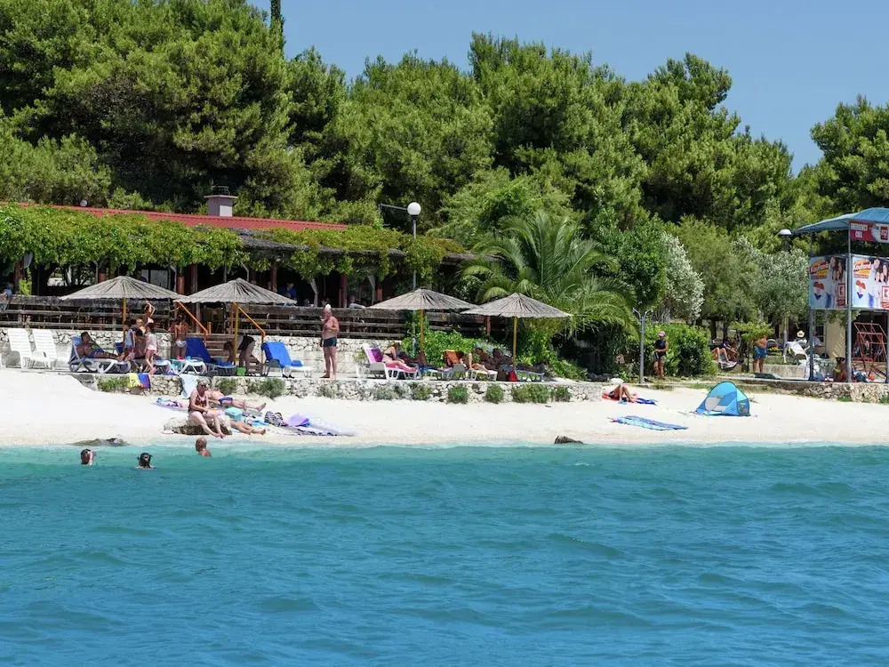 Apartment With Wifi, at 4 km. From City of Trogir
