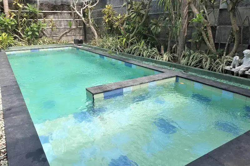 OYO 3703 Bula Matari