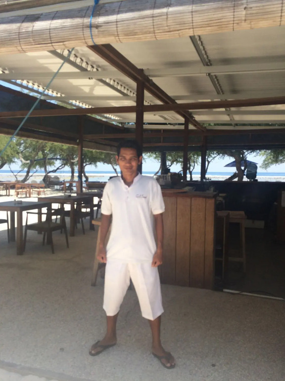 Gili Teak Beach Front Resort