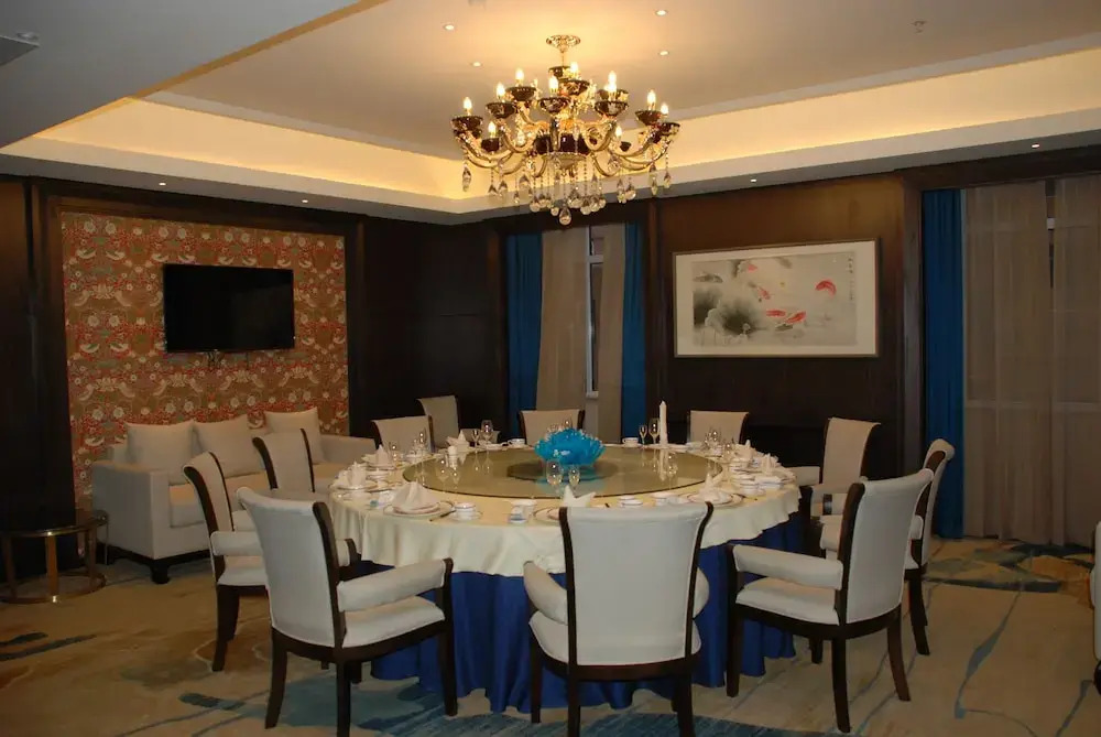 Yantai Dexin International Hotel