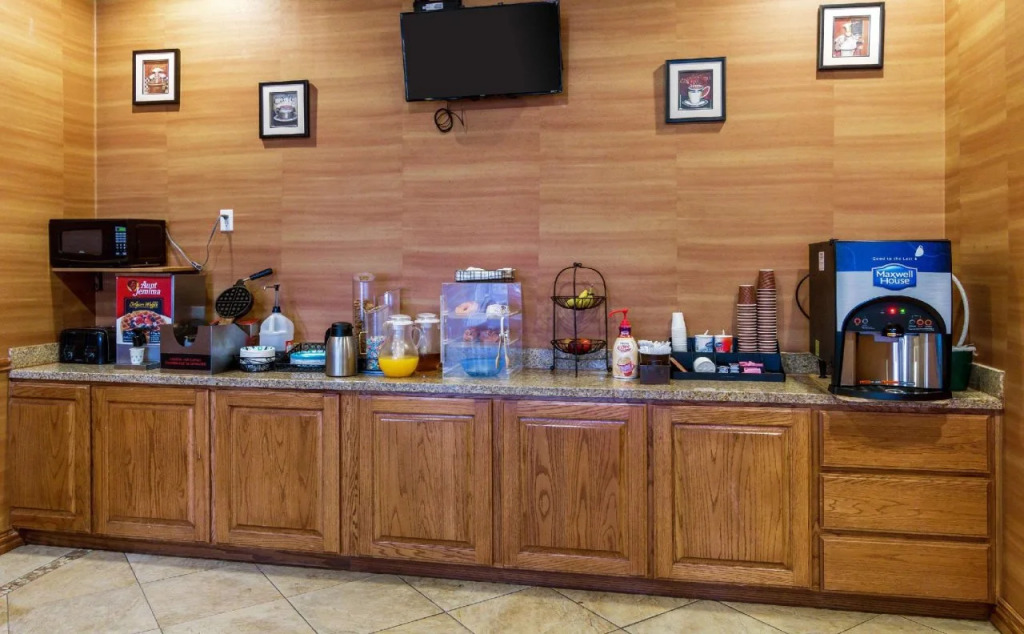 Bridgeport Suites